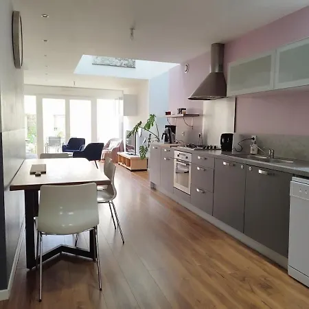 Petite Maison Avec Cour Privative Holiday home *