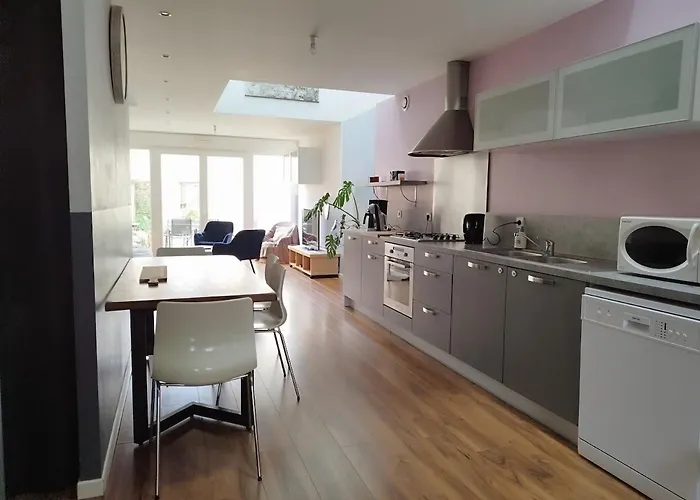 Petite Maison Avec Cour Privative Holiday home *