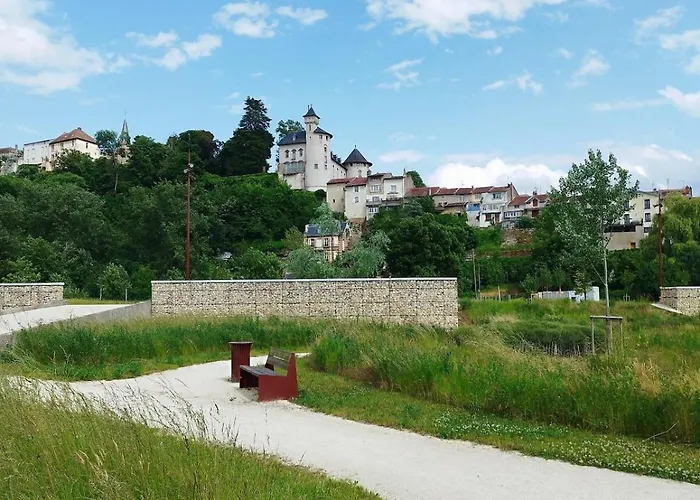 Petite Maison Avec Cour Privative * Ecrouves