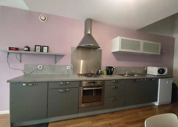 Petite Maison Avec Cour Privative Holiday home *