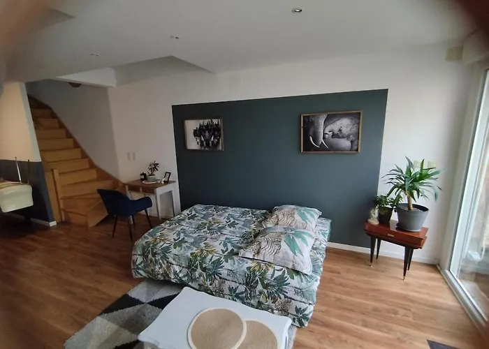 Holiday home Petite Maison Avec Cour Privative Ecrouves