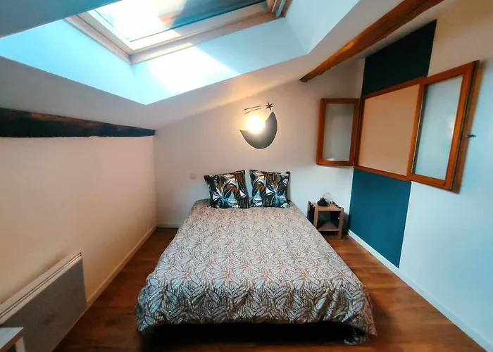 Holiday home Petite Maison Avec Cour Privative *